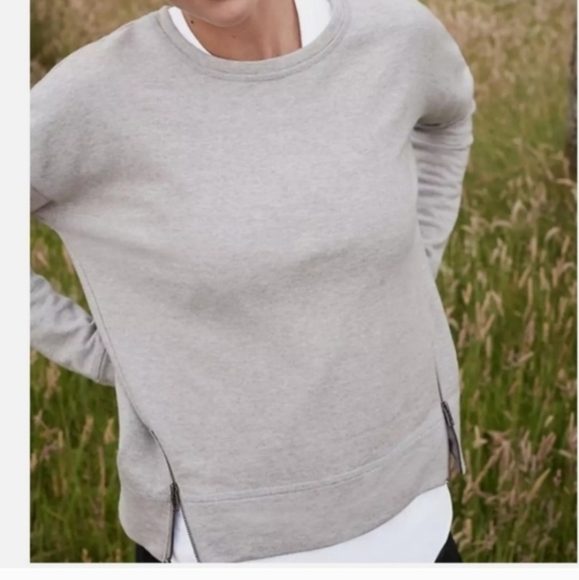 Athleta Tops - Athleta Women's Cityscape Sweatshirt Grey  Size Midium